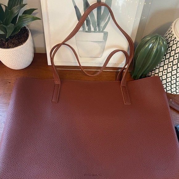 VINCE CAMUTO BAG - Picture 2 of 4